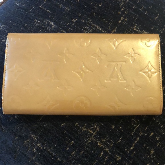 Wallet - Picture 3 of 7